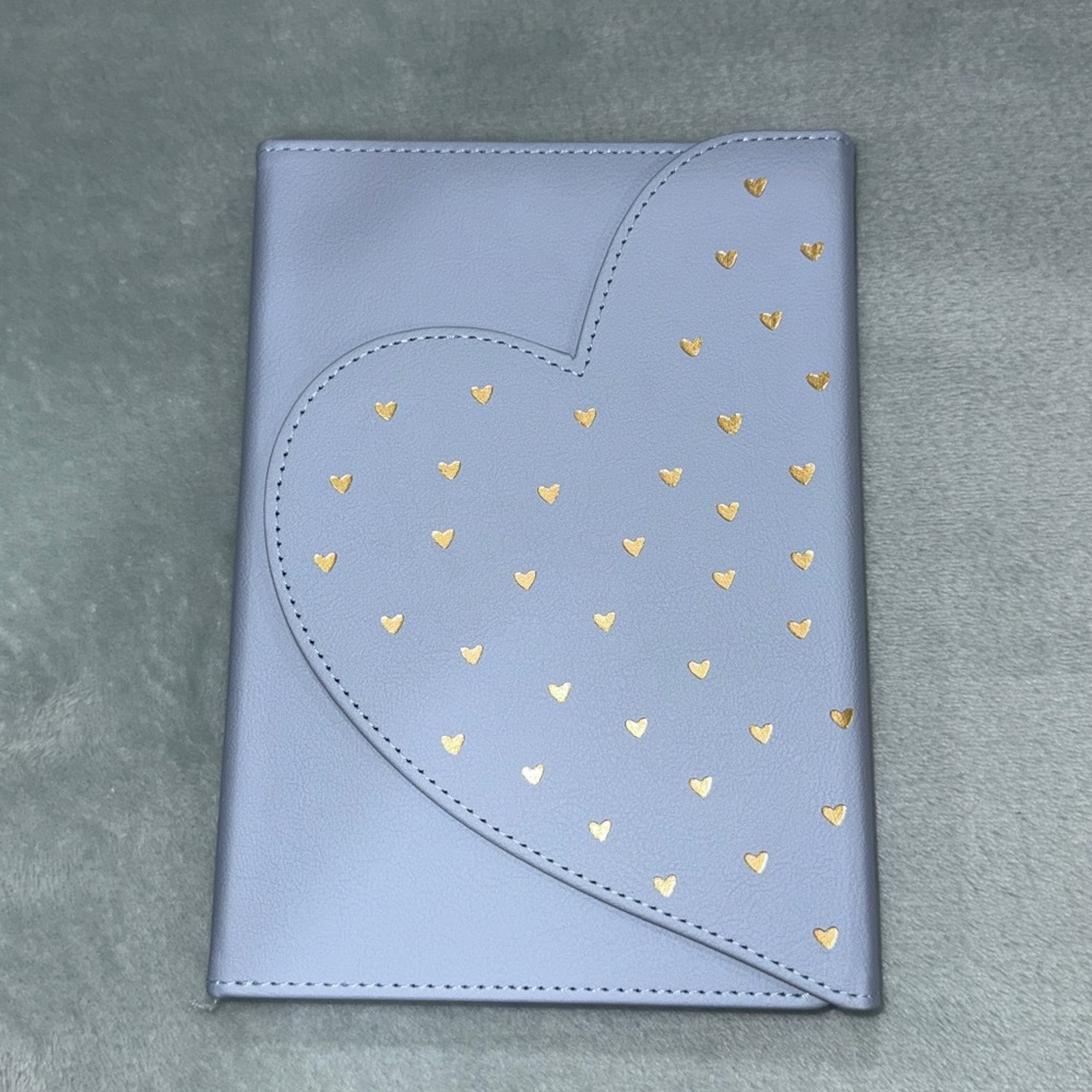 Light Blue with Gold Hearts Notebook - Picture 14 of 14